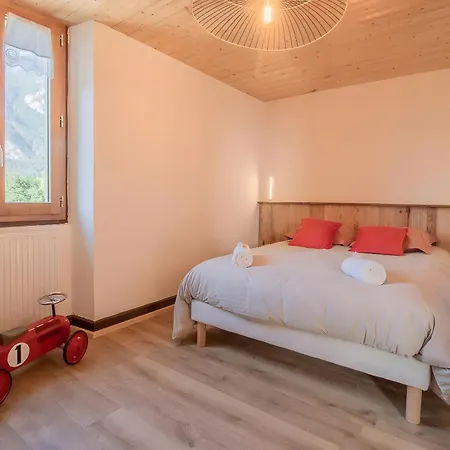 La Ferme Du Mont Charvin Apartment *